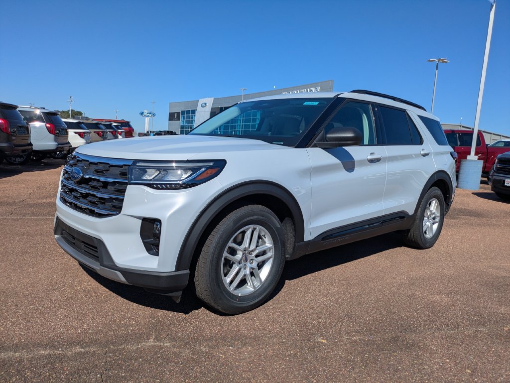 2026 Ford Explorer Active SUV