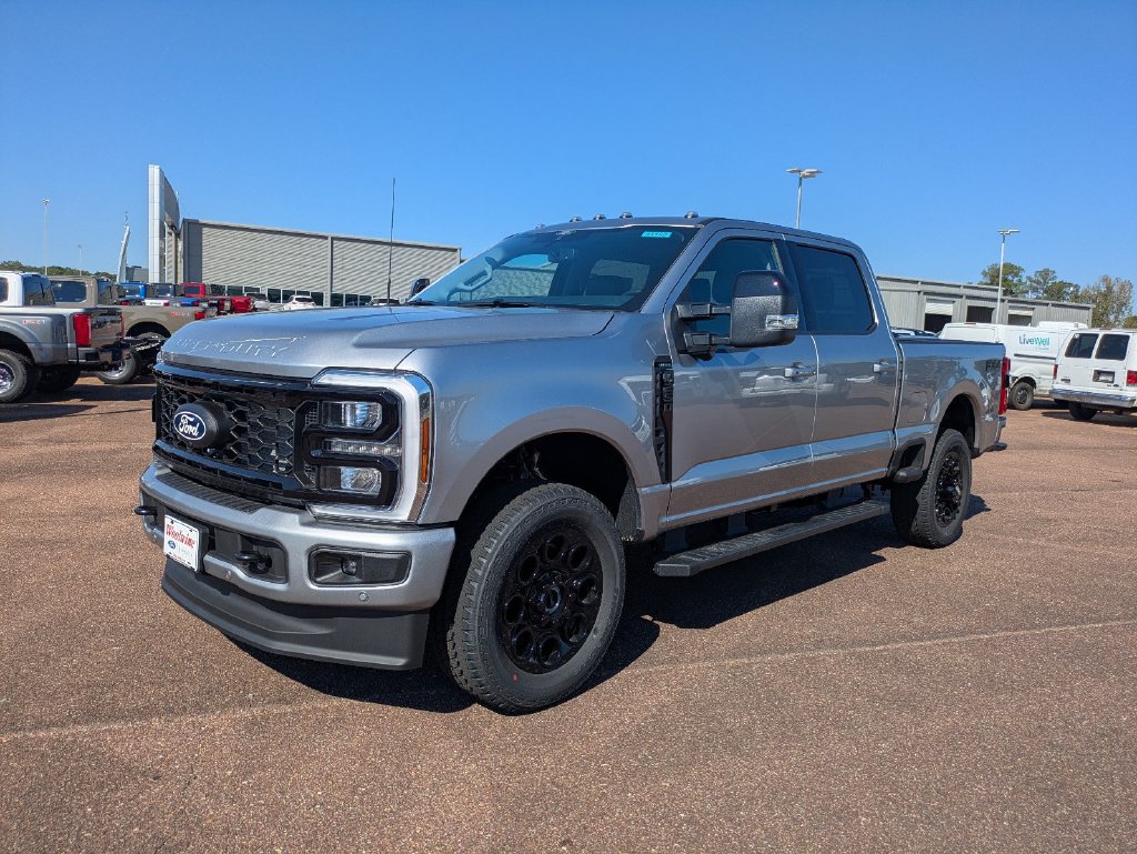 2027 Ford F-250 Lariat Truck Crew Cab