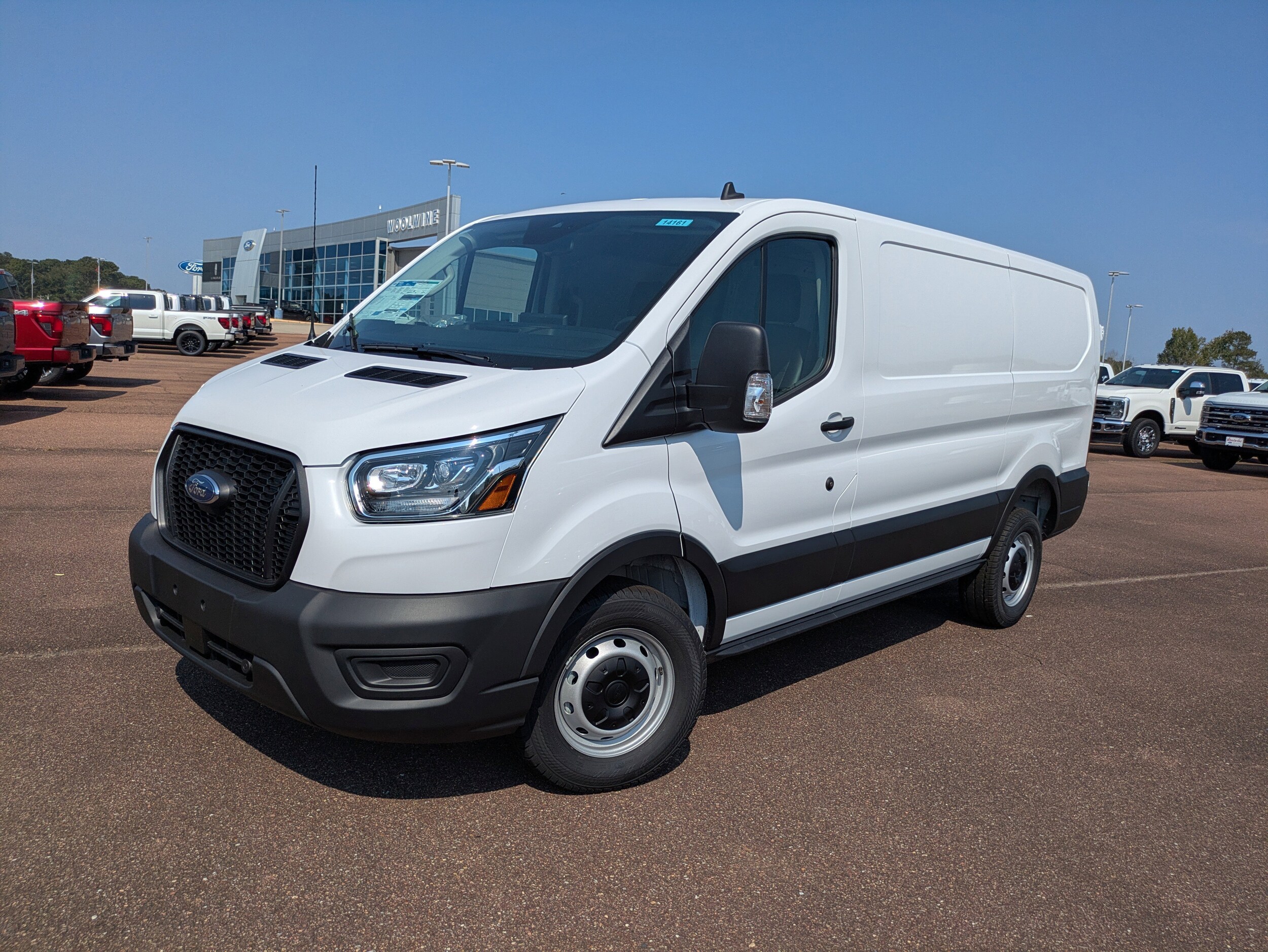 2025 Ford Transit photo 4