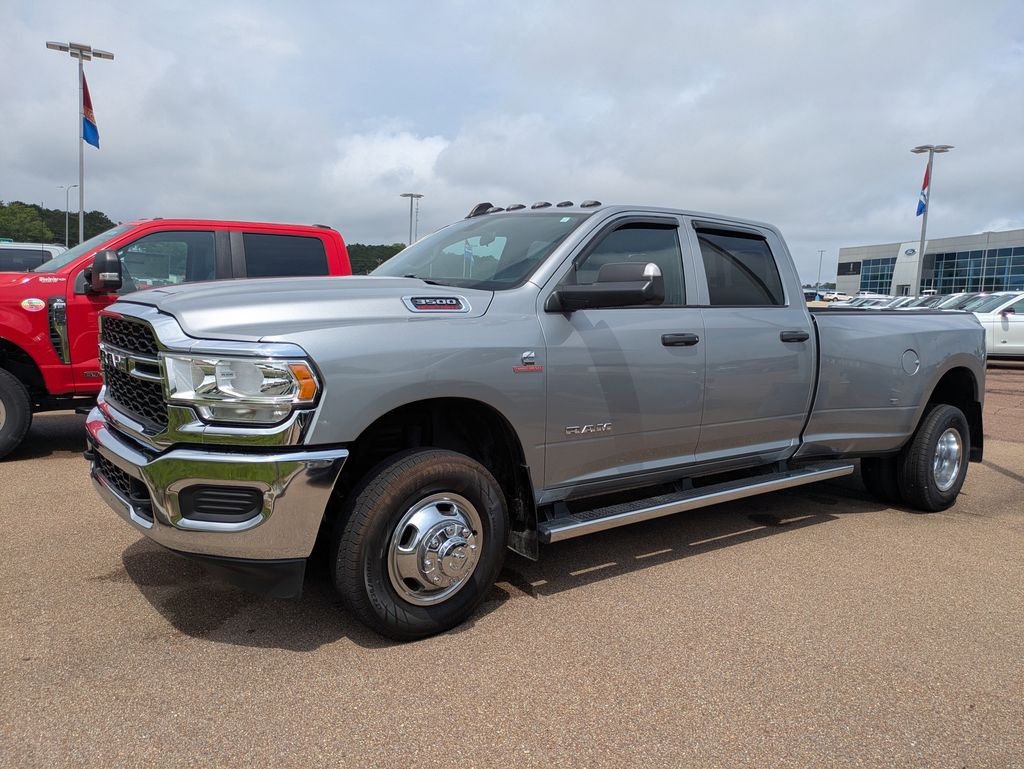 2022 RAM 3500 Tradesman 4X4 Crew Cab LWB's photo