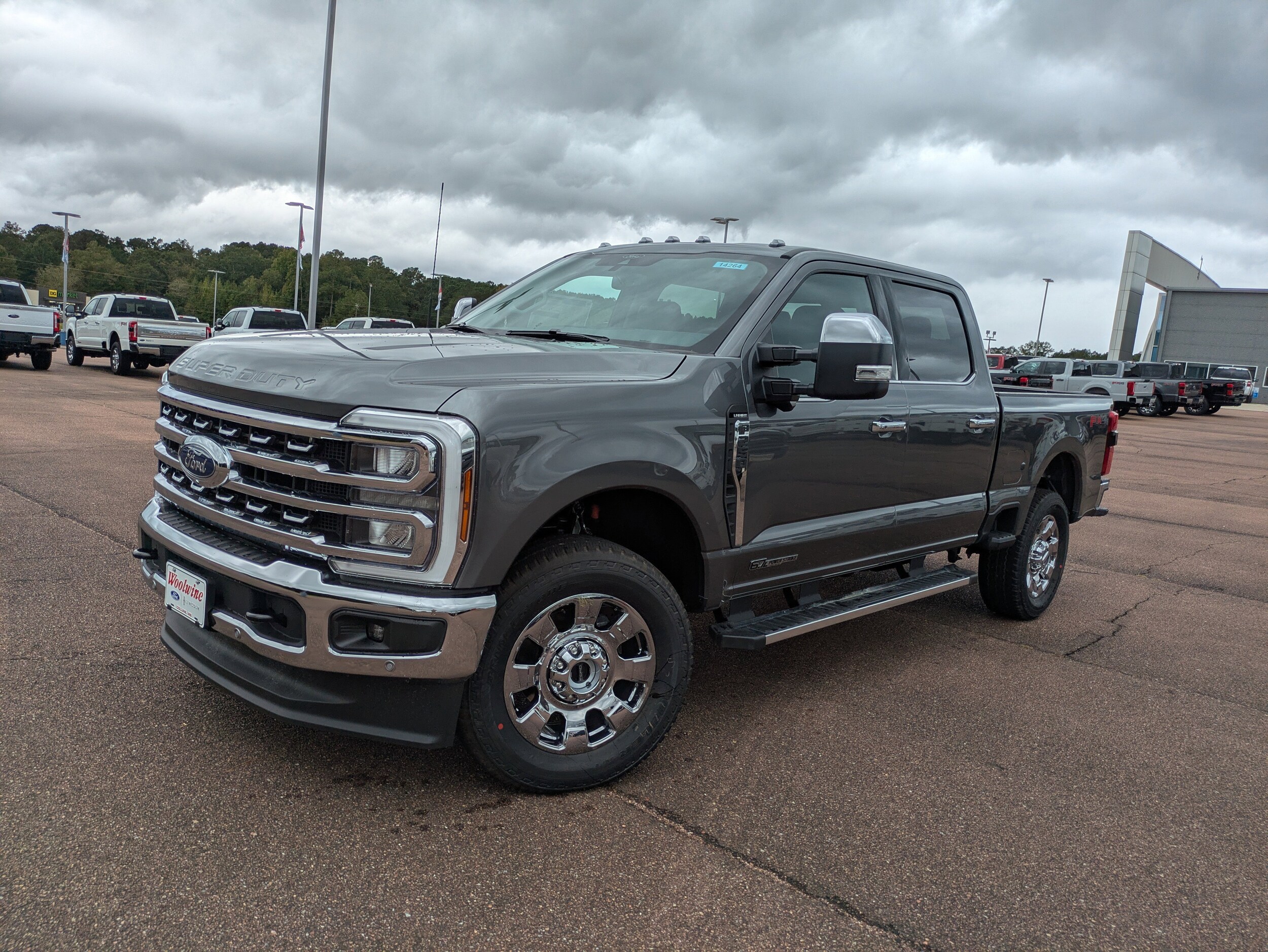 2026 Ford F-250 Lariat photo 4