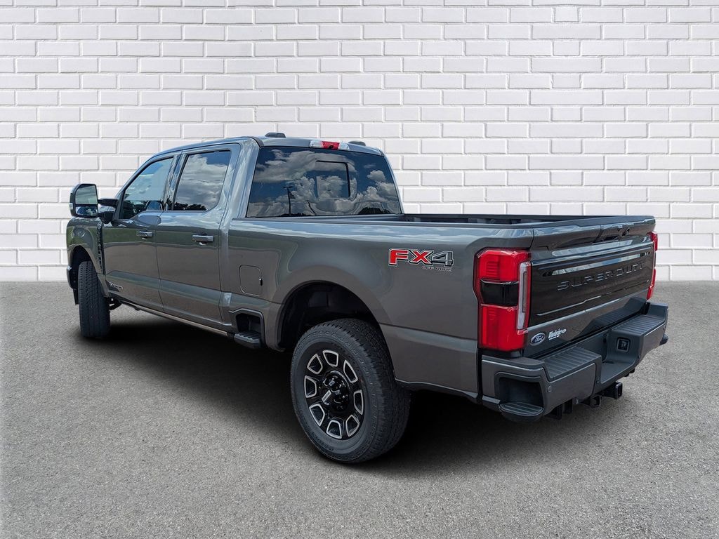 New 2025 Ford F-250 Platinum Truck Crew Cab