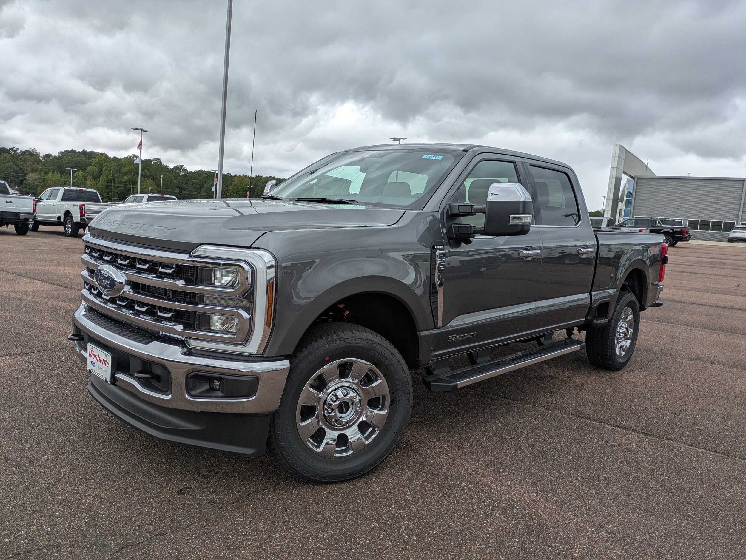 2026 Ford F-250 Lariat photo 4