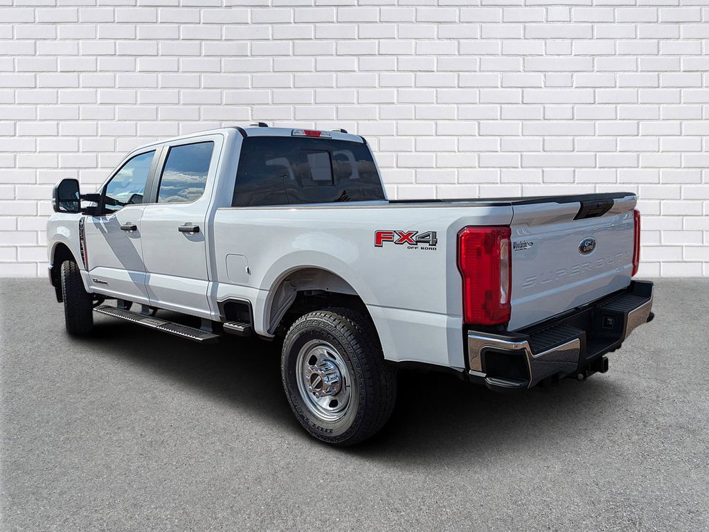 2026 Ford F-350 XL photo 3