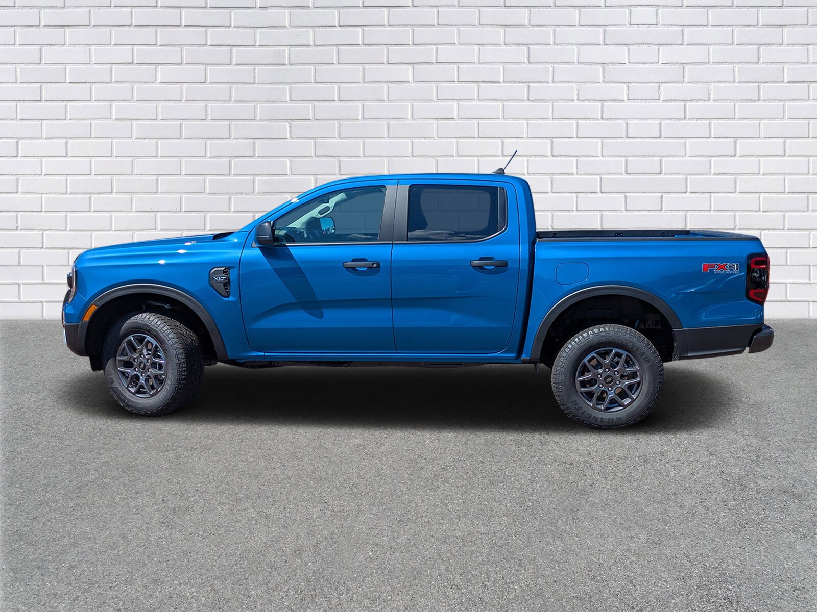 2025 Ford Ranger XLT photo 2