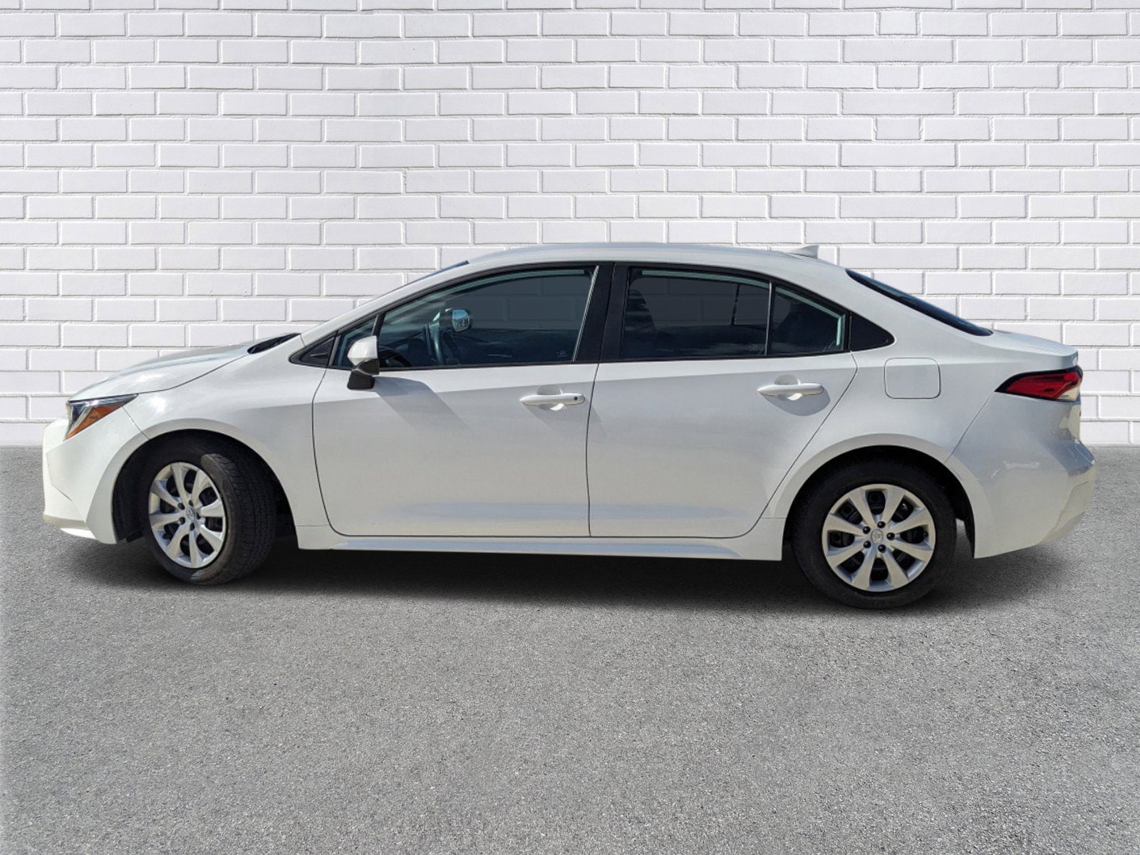 Used 2021 Toyota Corolla LE with VIN 5YFEPMAE0MP257819 for sale in Collins, MS