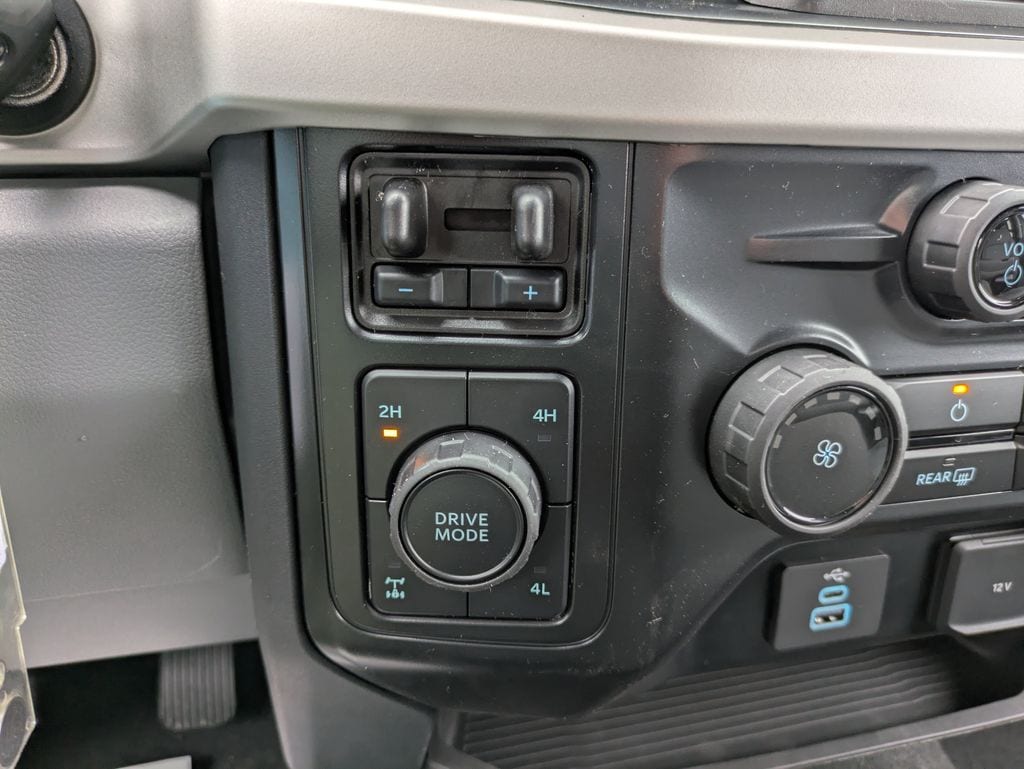 2026 Ford F-350 Super Duty XL - Photo 15