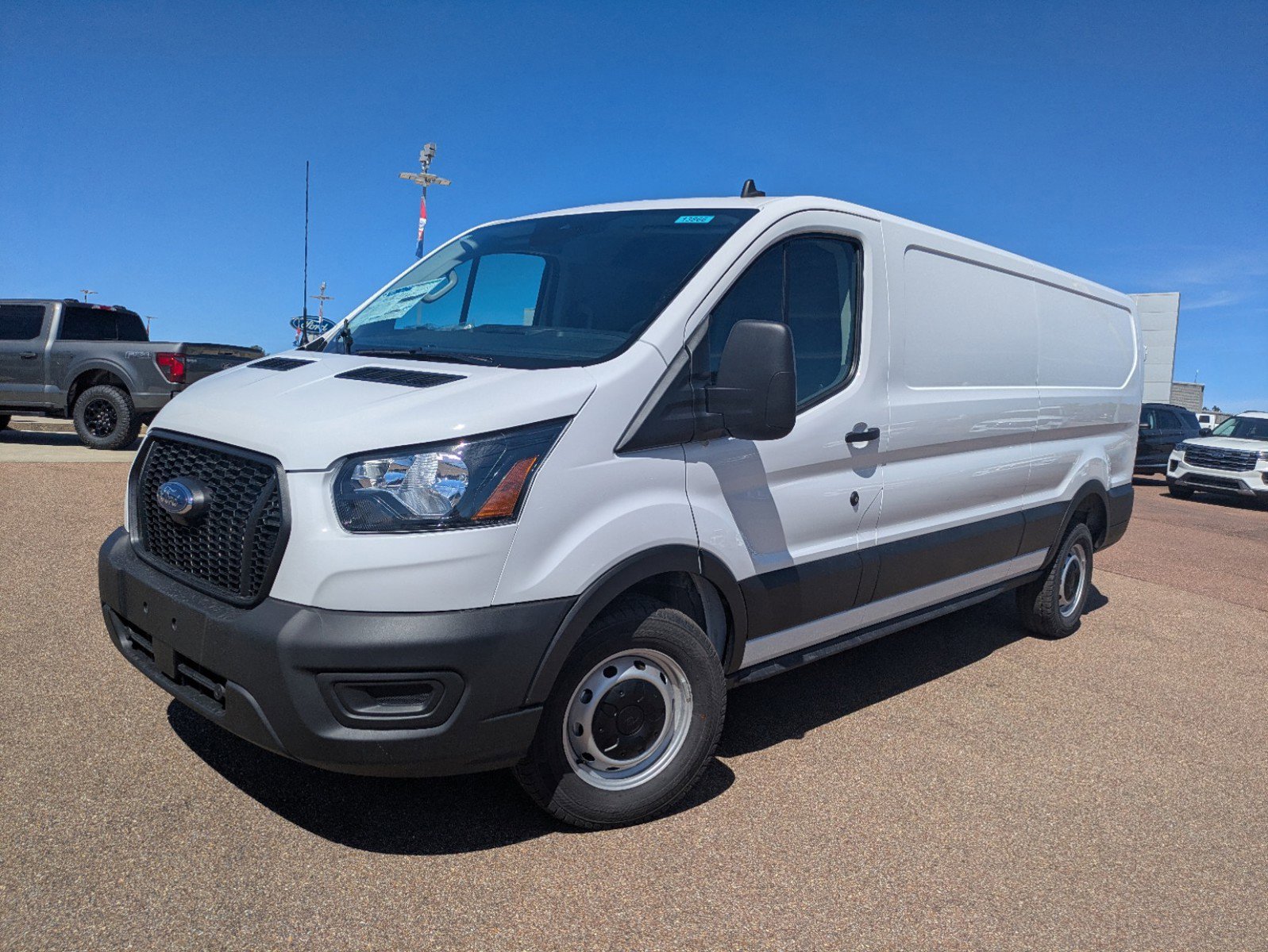 2025 Ford Transit photo 4