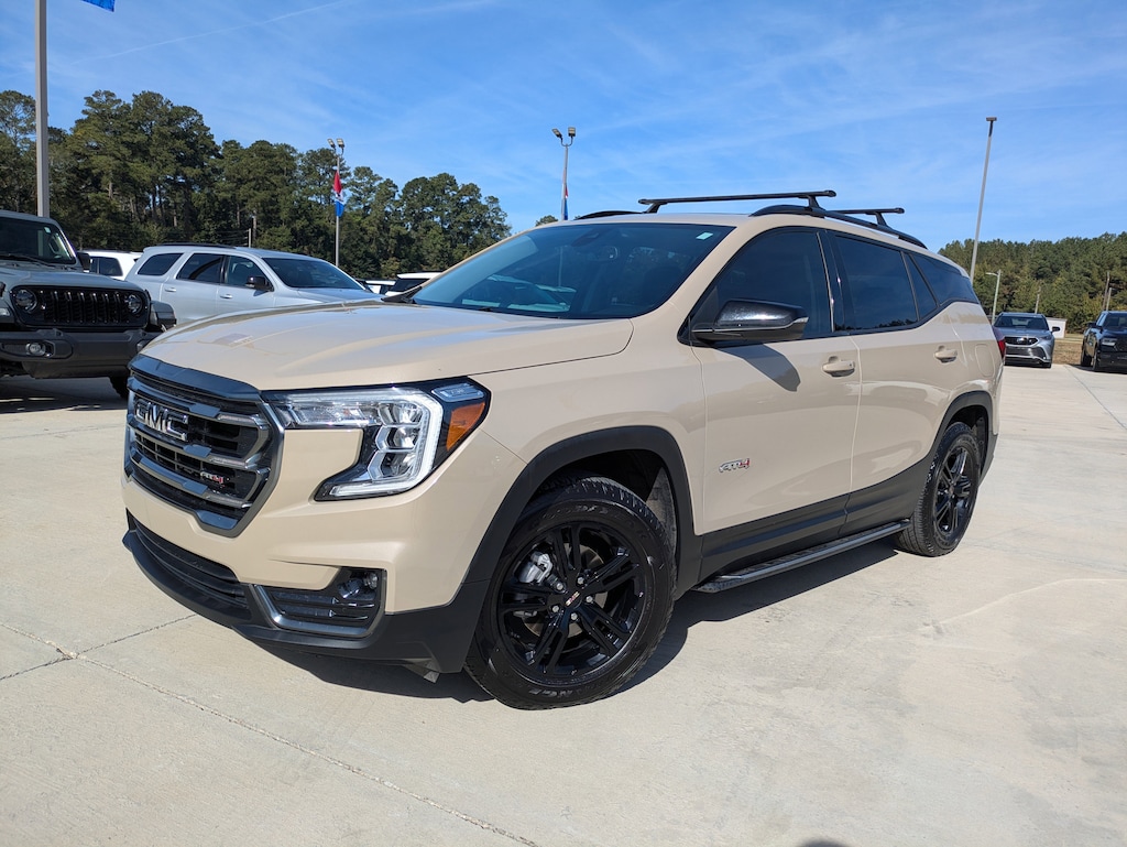 Used 2022 GMC Terrain AT4 SUV
