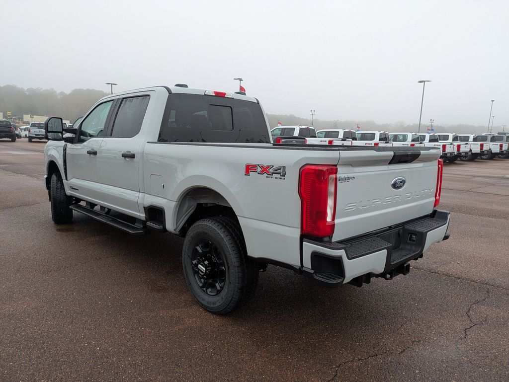 2026 Ford F-350 Super Duty XL - Photo 6