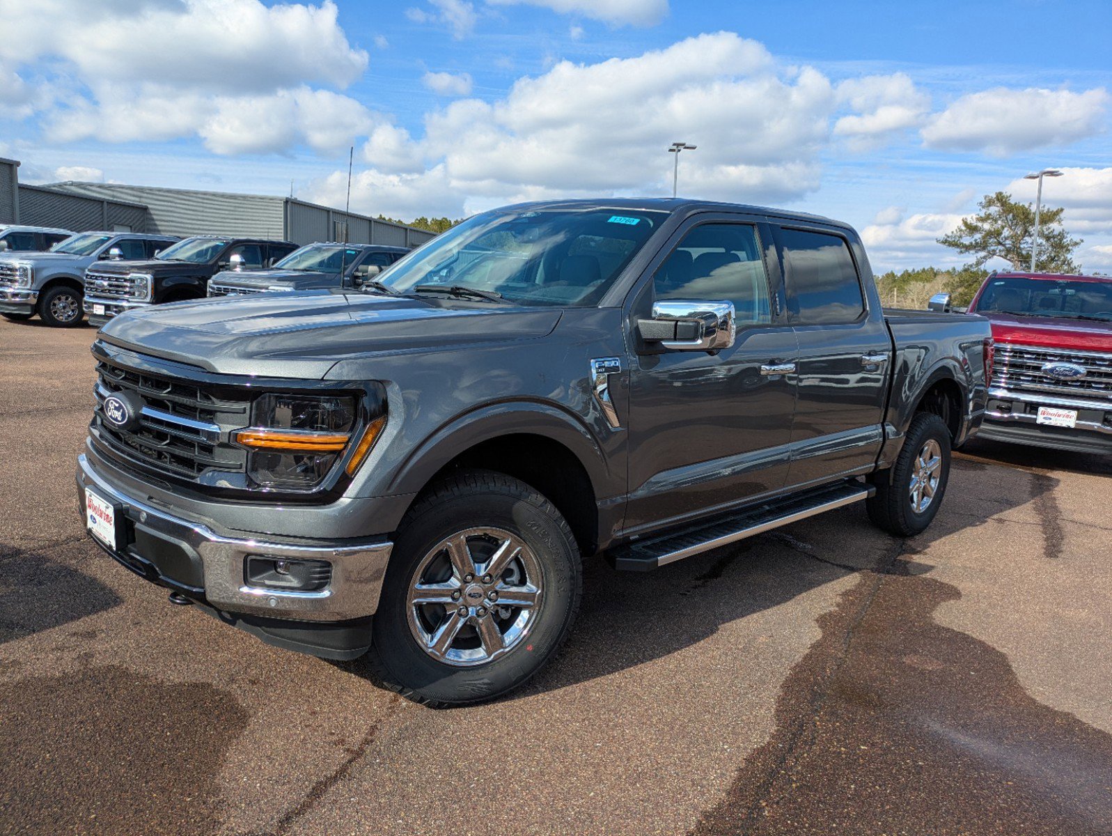 2024 Ford F-150 XLT photo 4