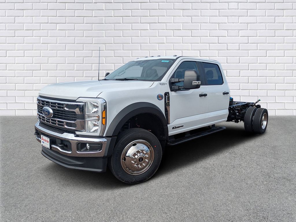 2026 Ford F-450 Super Duty Chassis Cab XL's photo