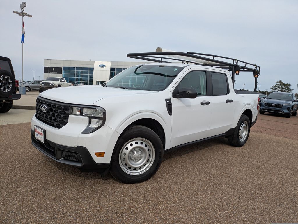 2025 Ford Maverick XLT's photo