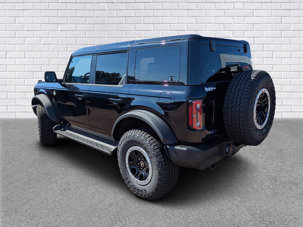 New 2025 Ford Bronco Outer Banks SUV