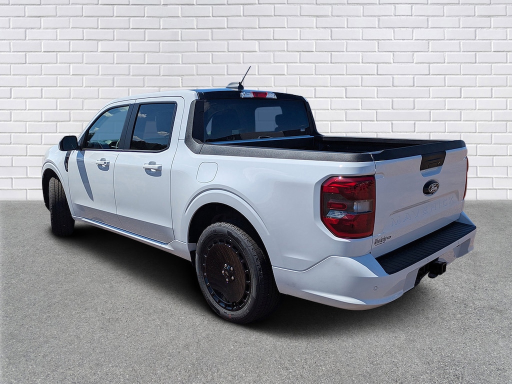 New 2025 Ford Maverick Lobo Standard Truck SuperCrew