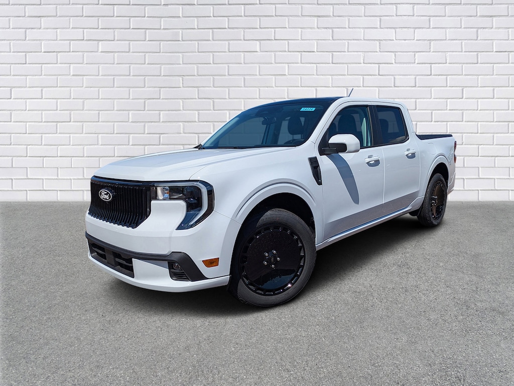New 2025 Ford Maverick Lobo Standard Truck SuperCrew