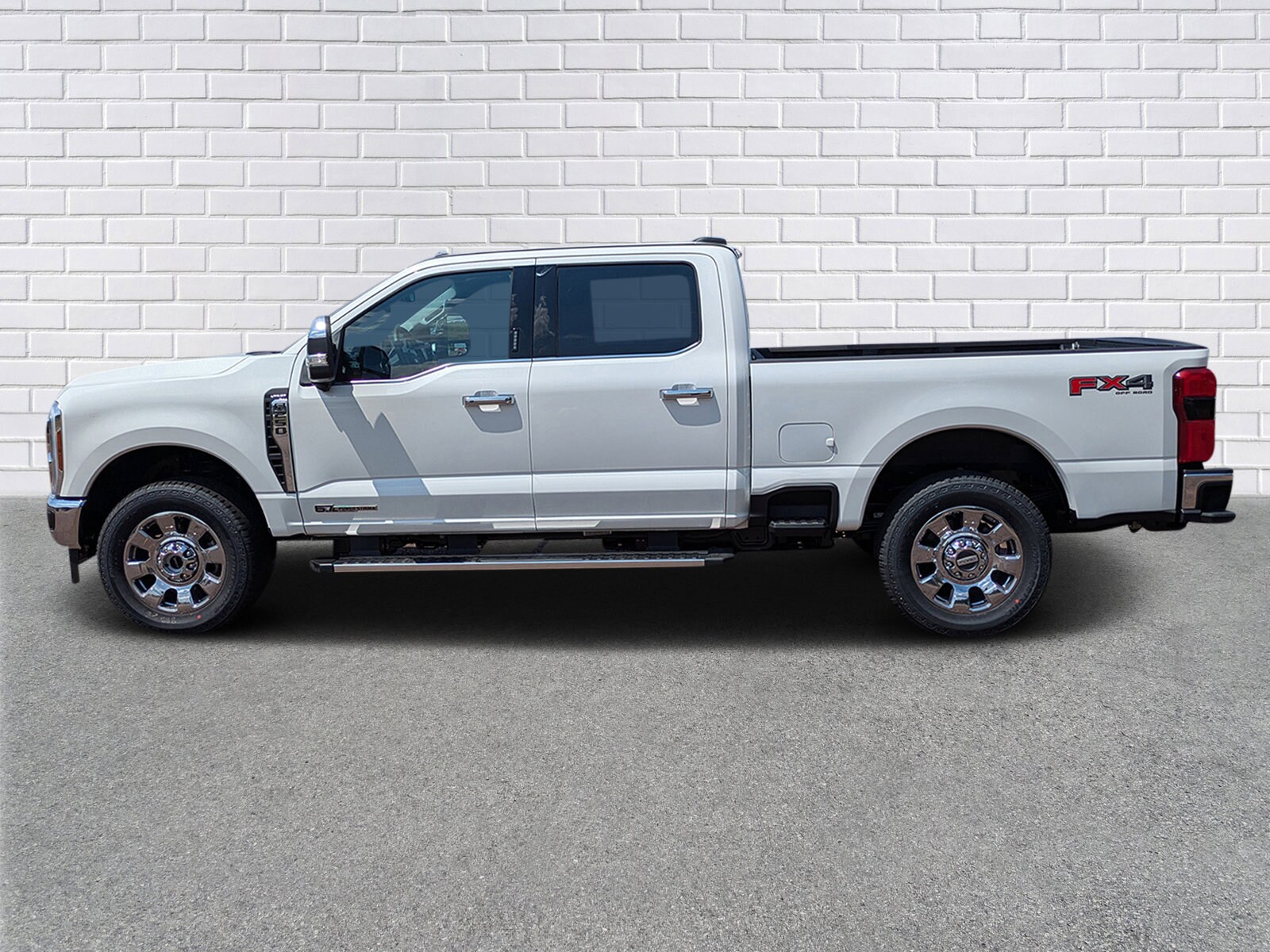 2026 Ford F-250 Lariat photo 2
