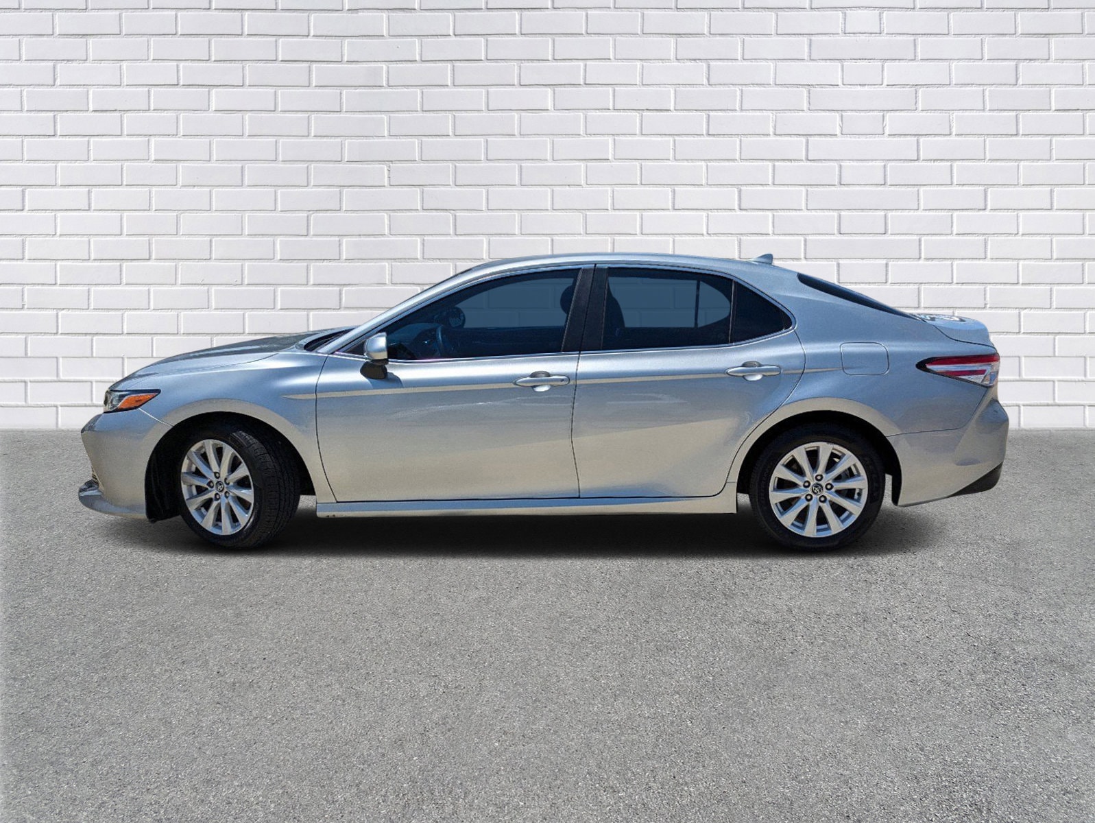 Used 2020 Toyota Camry LE with VIN 4T1C11AK7LU897472 for sale in Collins, MS