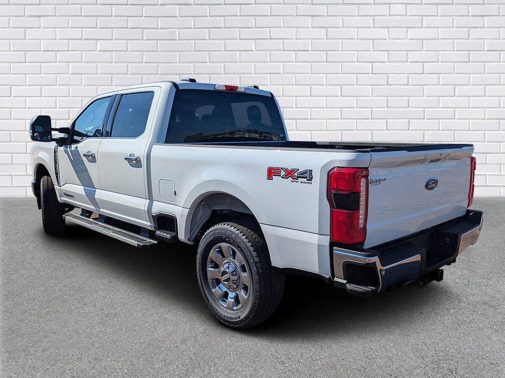 New 2026 Ford F-250 Lariat Truck Crew Cab