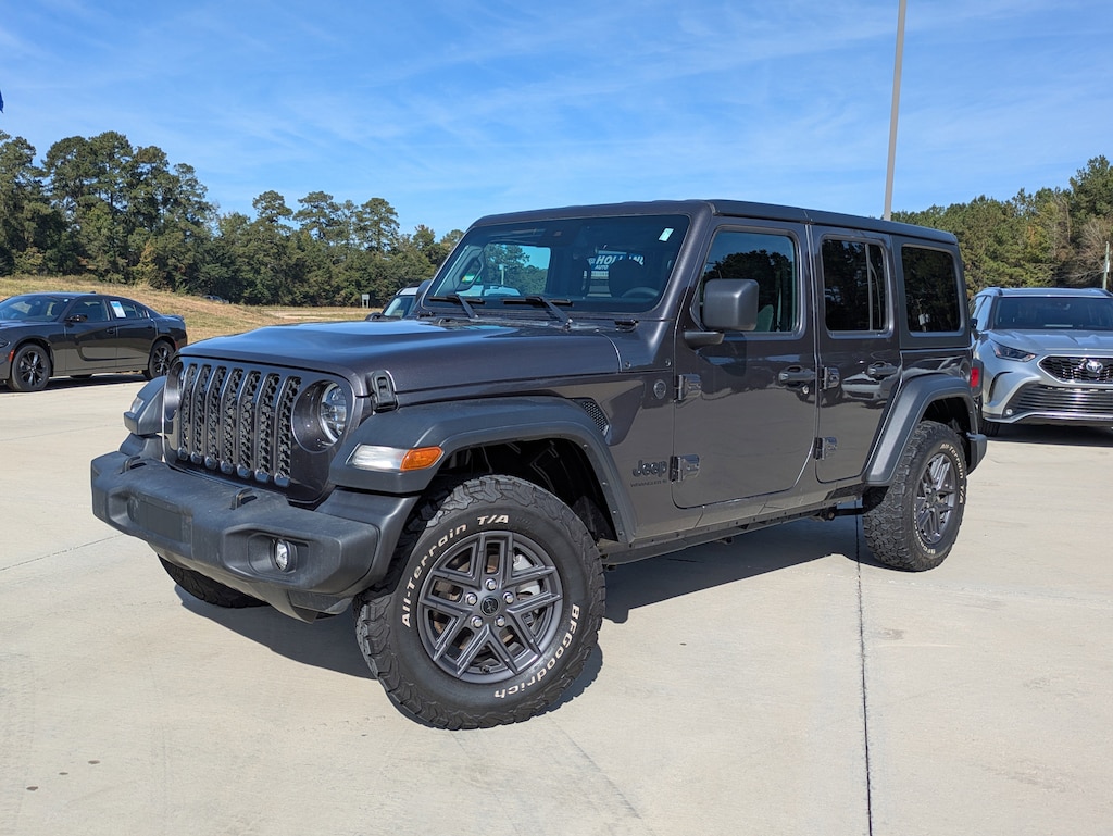 Used 2024 Jeep Wrangler Sport SUV