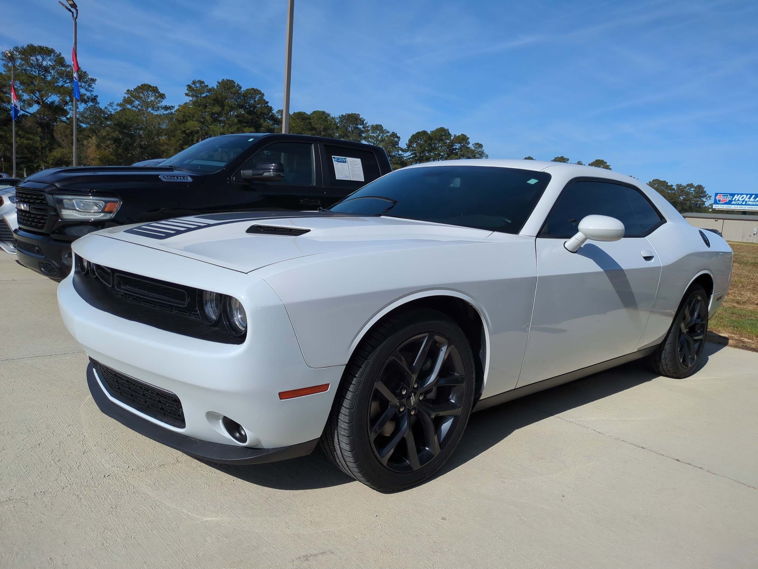 2019 Dodge Challenger SXT Plus
