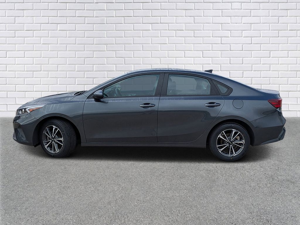 Used 2024 Kia Forte LXS with VIN 3KPF24ADXRE762687 for sale in Collins, MS