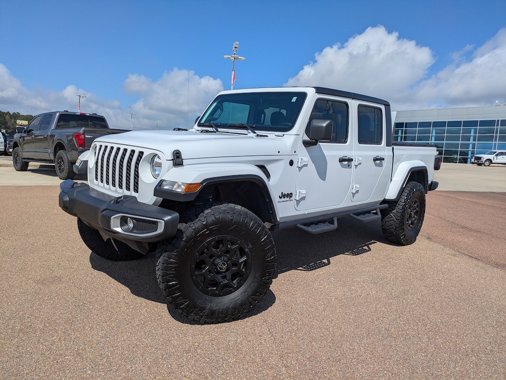 Used 2021 Jeep Gladiator Sport Truck Crew Cab