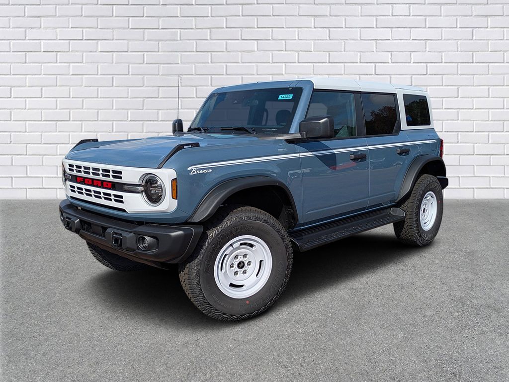 2025 Ford Bronco 4-Door Heritage Editon's photo