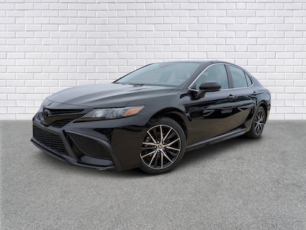 2021 Toyota Camry SE Sedan