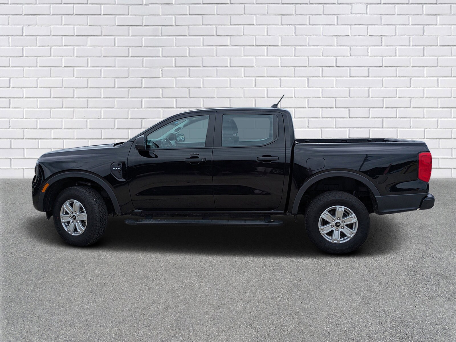 2024 Ford Ranger XL photo 2