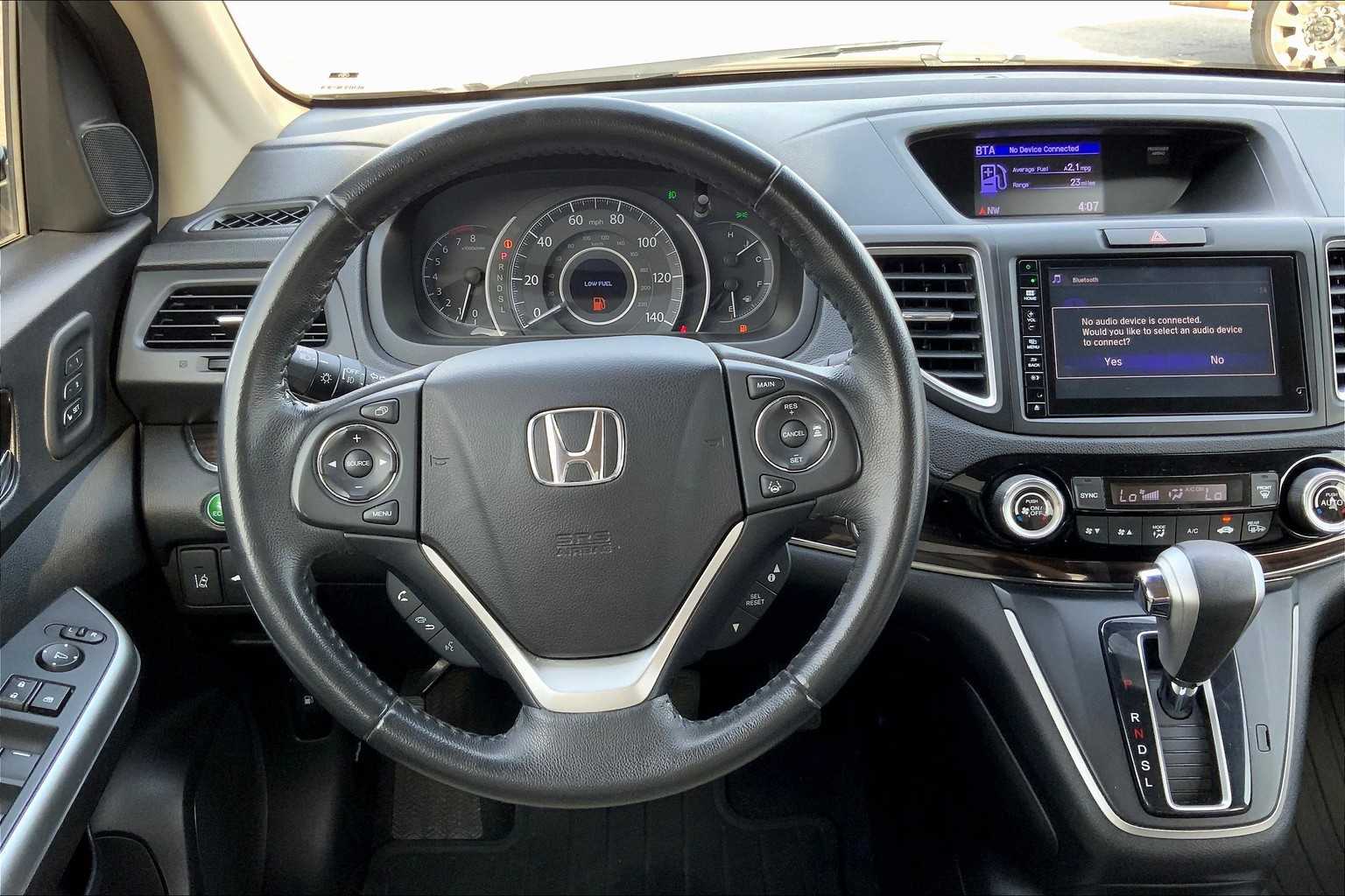 2016 Honda CR-V Touring photo 4