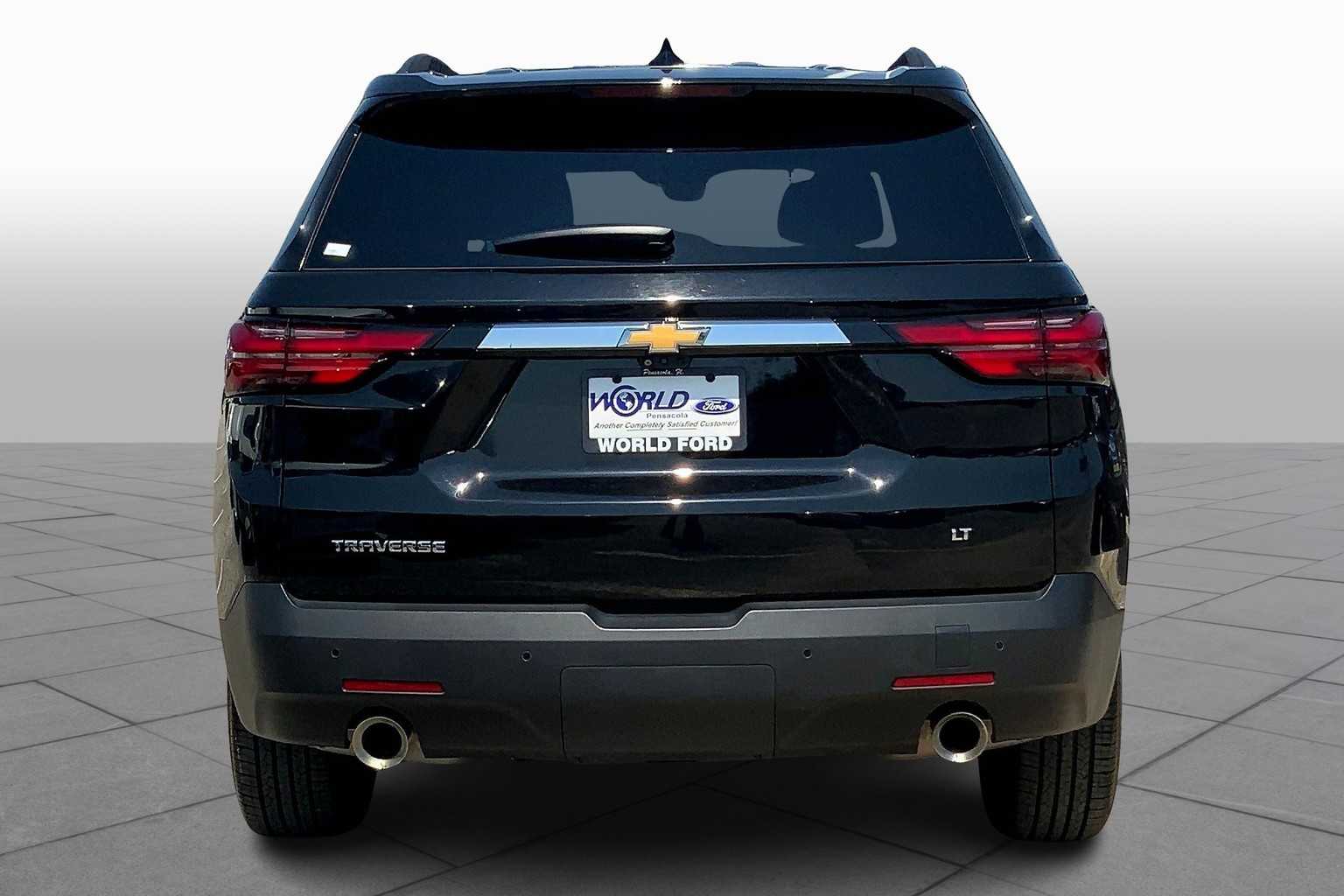 2022 Chevrolet Traverse Cloth photo 2