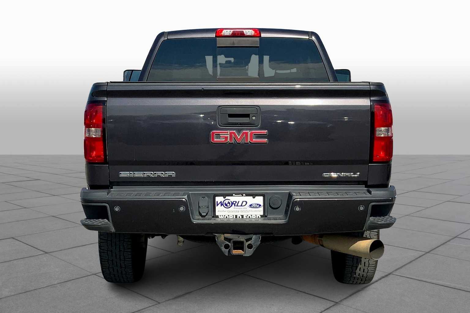 2015 Gmc Sierra 2500 HD photo 2