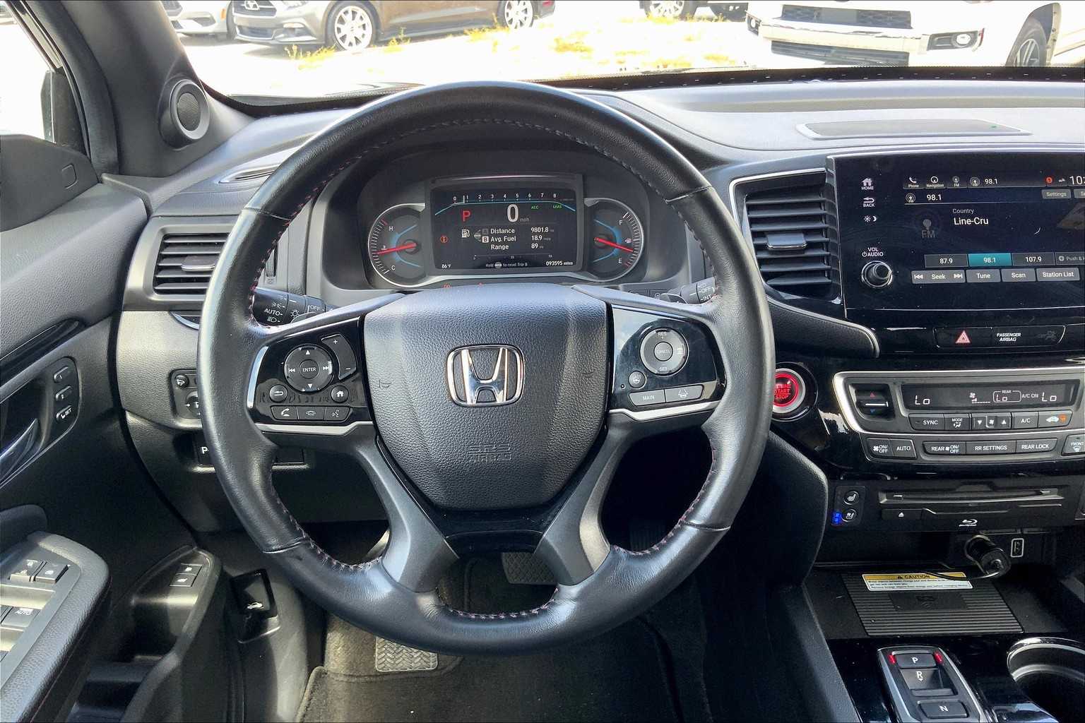 2022 Honda Pilot Black Edition photo 4