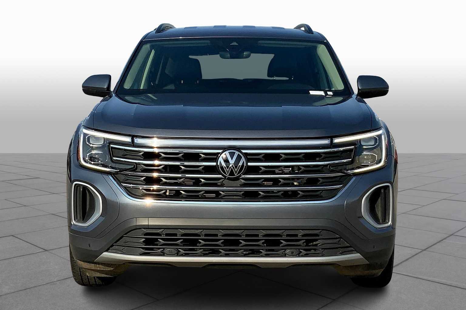 2024 Volkswagen Atlas SE Technology photo 3