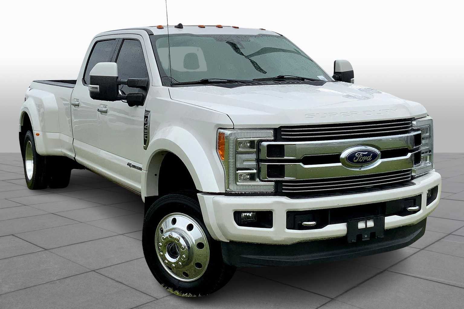 2019 Ford F-450 Limited photo 2