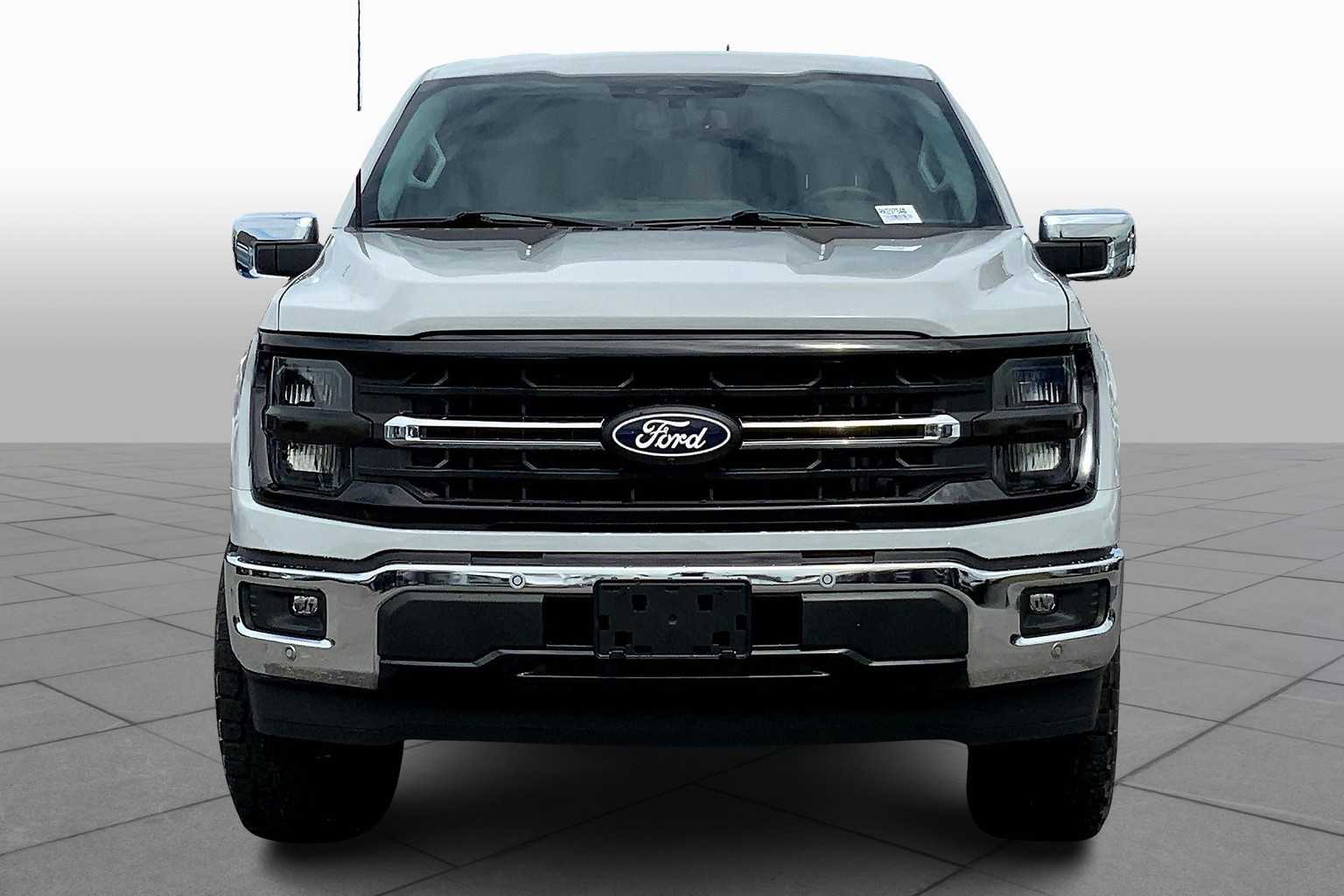 2024 Ford F-150 XLT photo 2