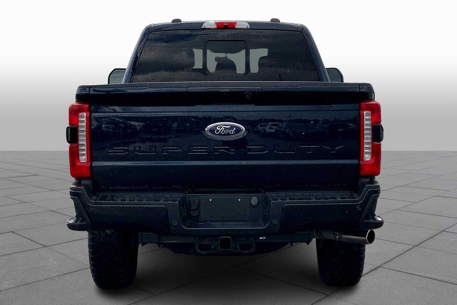 2023 Ford F-250 Lariat photo 4