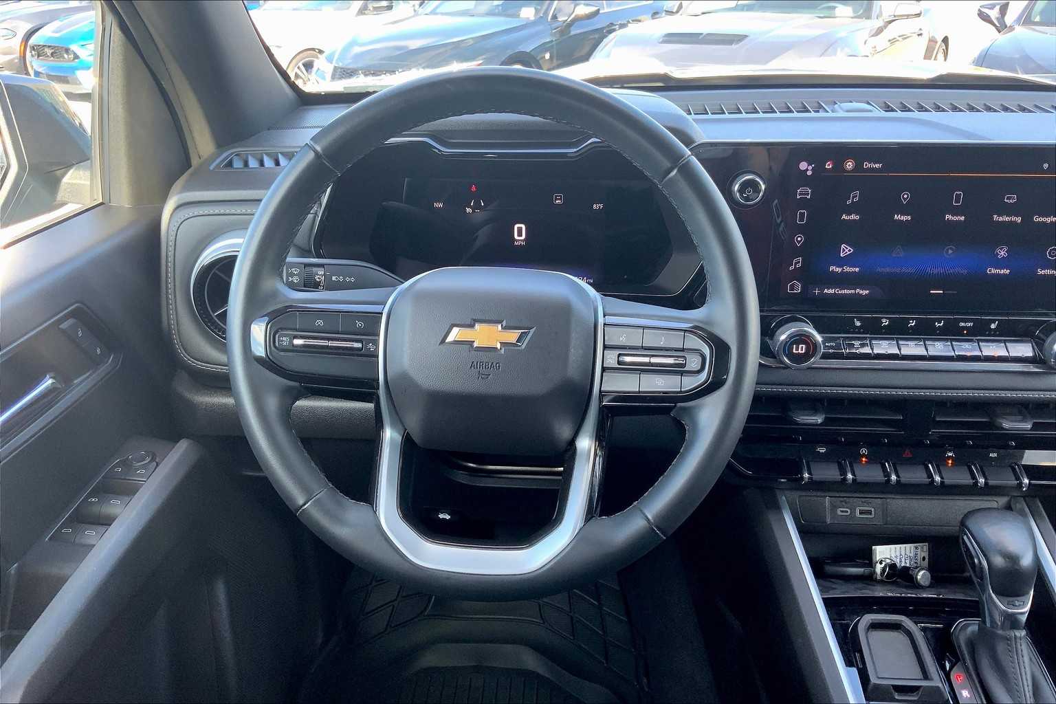 2023 Chevrolet Colorado LT photo 4