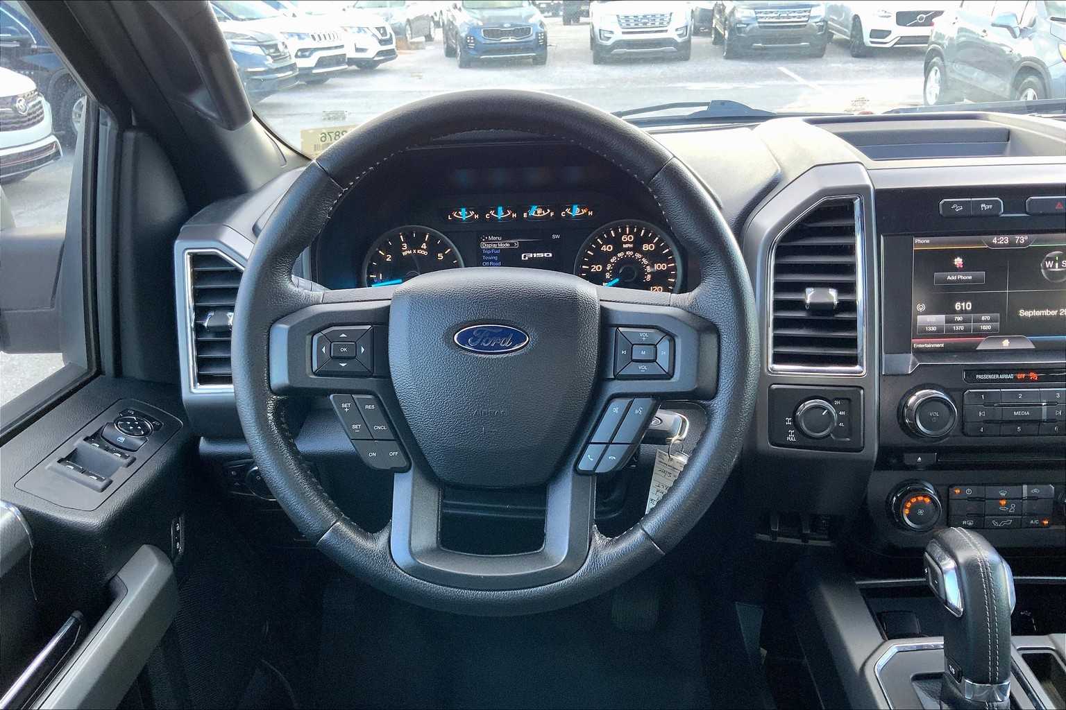 2015 Ford F-150 XLT photo 4