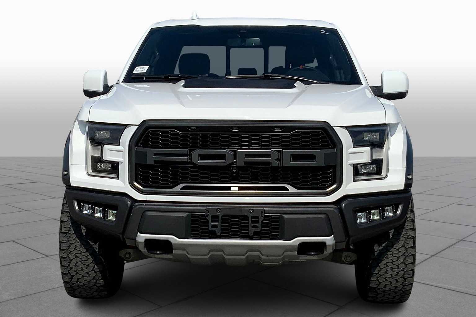 2020 Ford F-150 Raptor photo 3