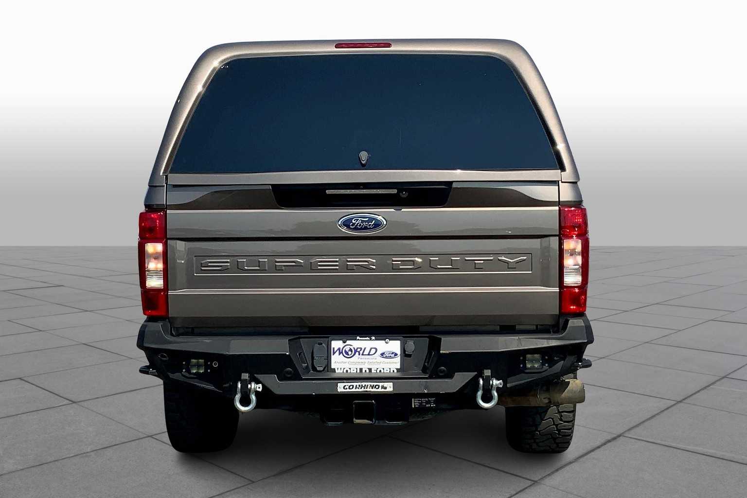 2022 Ford F-250 Lariat photo 3