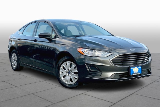 Used 2019 Ford Fusion S with VIN 3FA6P0G78KR279649 for sale in Houston, TX