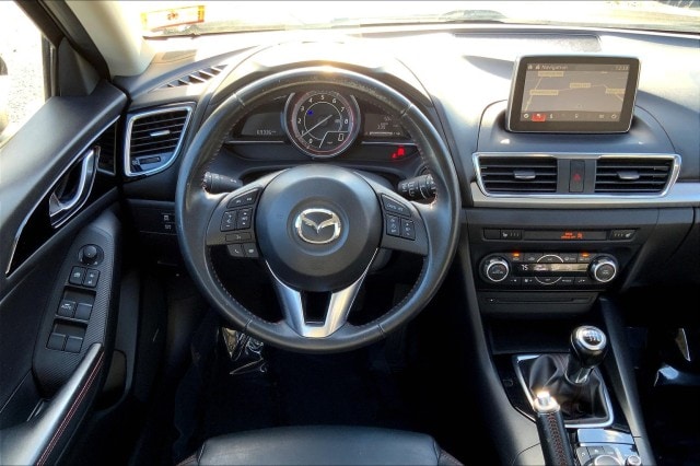 Image 5 of Used 2015 MazdaMazda3 s Touring Hatchback Front-wheel Drive