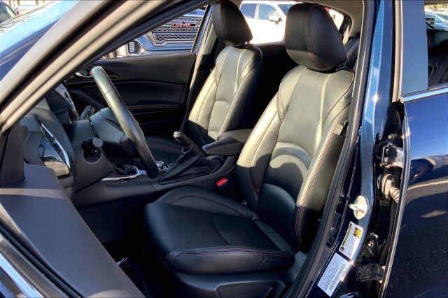 Image 8 of Used 2015 MazdaMazda3 s Touring Hatchback Front-wheel Drive