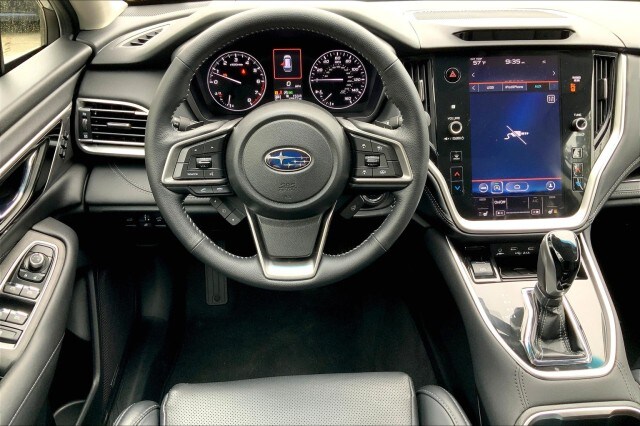 2020 Subaru Outback Limited photo 4
