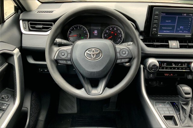 2021 Toyota RAV4 XLE photo 4