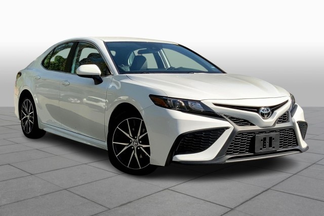 Certified 2021 Toyota Camry SE with VIN 4T1G11AK4MU410246 for sale in Houston, TX