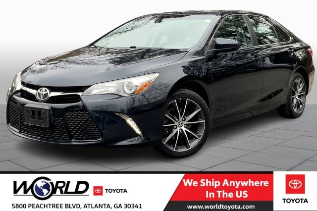 2015 Toyota Camry XSE's photo