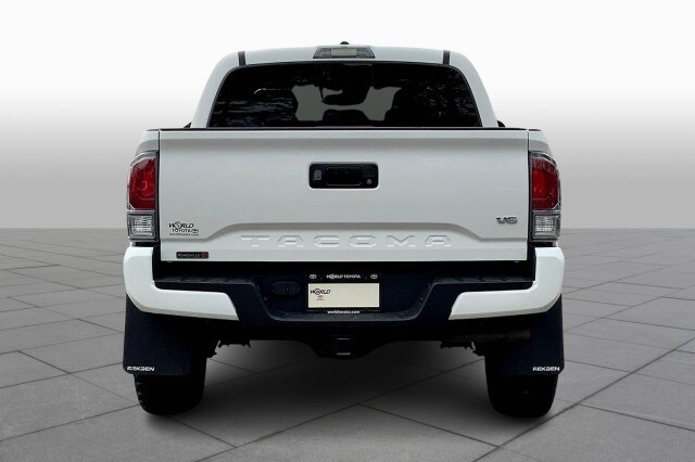 2022 Toyota Tacoma TRD Sport photo 4